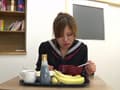 女子○生○制ゲロ 制服汚し サンプル画像 1