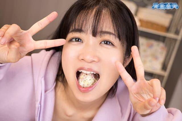 【VR】咀嚼物VR 食べてる女の口の中 サンプル画像 11