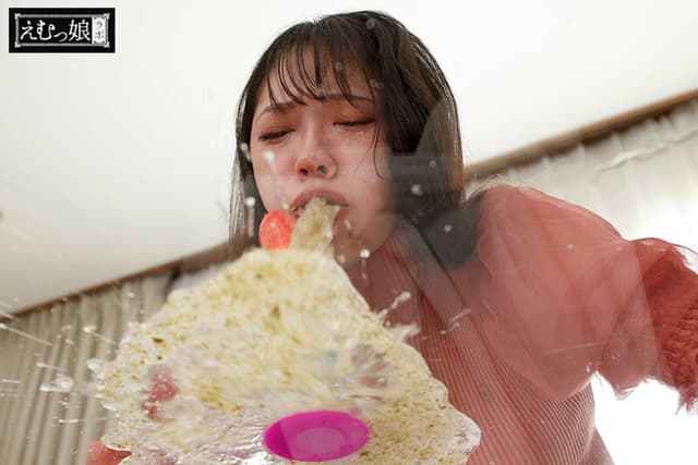 逆流ゲボ絶頂BEST 真正なる極限イラマで嘔吐洪水ドばぁあ゛！吐いて飲んで鍛え上げた強烈喉奥でイ゛グッ！ガチ吐瀉物Specialノドイキ女たちの240分 サンプル画像 1