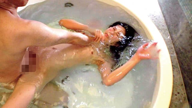 ヤリまんメスイキぎゃるひなちゃん 乳首激よわフルボッコからの熱々ま●こザー汁中出し輪● サンプル画像 1