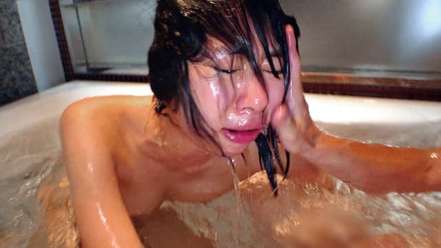 メチャクチャに犯●れたい願望ハンパない現役女子大生しゅうか ゴム無しブチ込み生中出し輪● サンプル画像 1