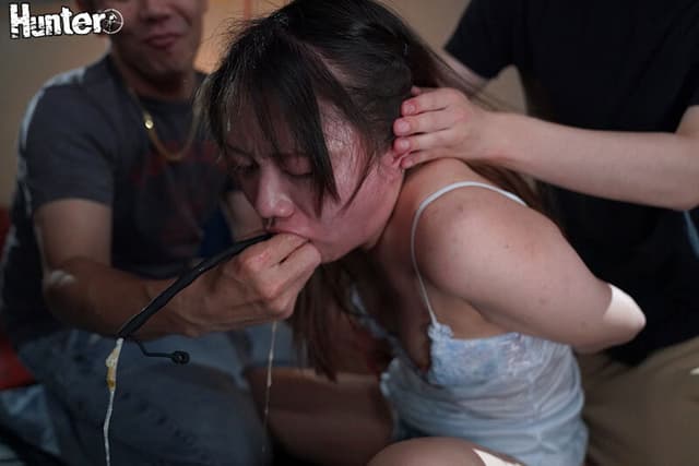 潰れた泥●女を監禁喉奥破壊！胃底こみ上げる濁流固形！吐きまくる拉致ゲロイラマレ●プ サンプル画像 4