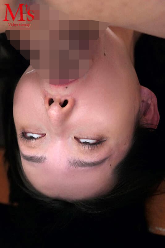 泣けど叫けべど止まらない！噴射するゲロ汁！えづき汁！鼻汁！涙汁！美女の喉奥を完膚なきまで犯して！犯して！犯し倒す！デスイラマラッシュ100連発！ サンプル画像 2